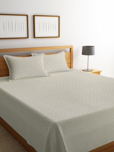 

KLOTTHE Grey & Beige Geometric Cotton Double King Bed Covers With 2 Pillow Covers