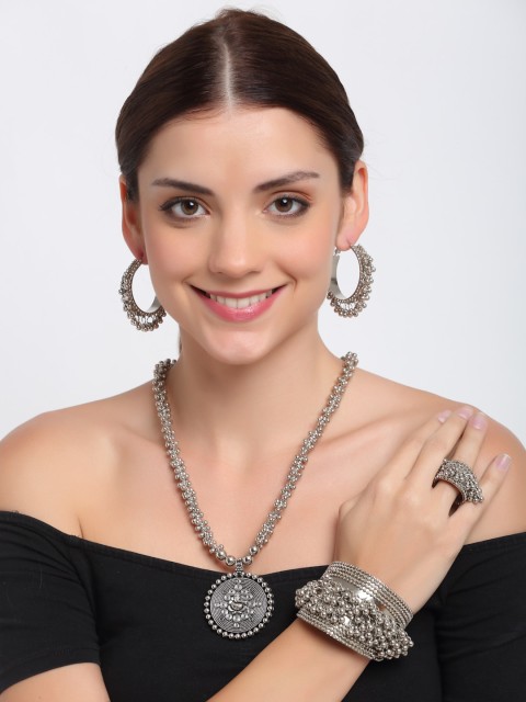 

NEUDIS Oxidised Silver-Plated Statement Jewellery Set