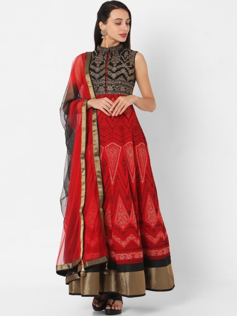 

SALWAR STUDIO Women Red Panelled Kurti with Skirt & With Dupatta