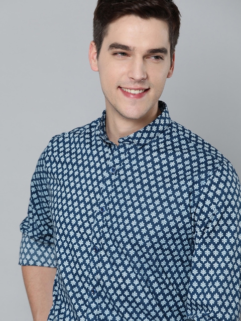 

Mast & Harbour Men Blue Printed Casual Shirt