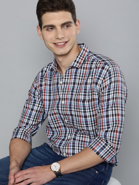 

Mast & Harbour Men Blue & White Checked Slim Fit Casual Shirt