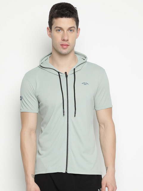 

V2 Value & Variety Men Green Solid Hooded T-shirt