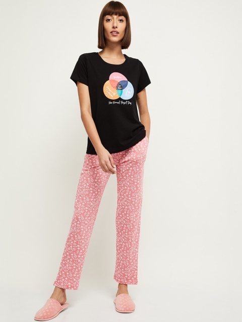 

max Women Black & Pink Graphic Printed Night Suit