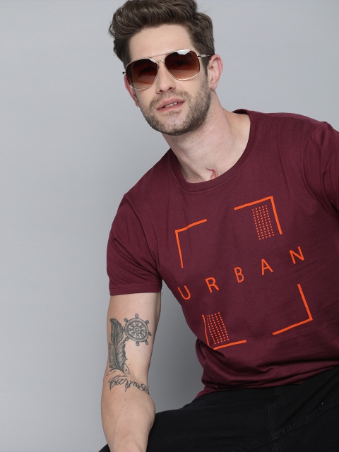 

HERENOW Men Burgundy Typography Printed Pure Cotton T-shirt
