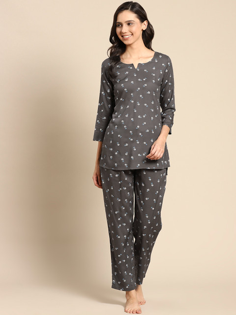 

Prakrti Women Charcoal Grey & White Floral Printed Pyjama Set