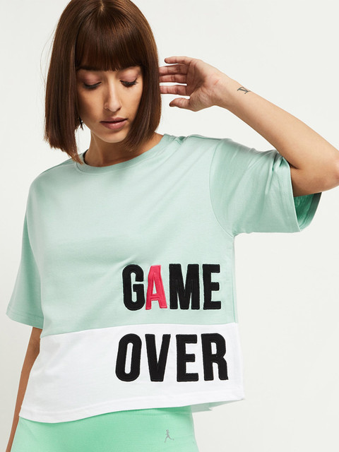 

max Women Green Typography V-Neck T-shirt