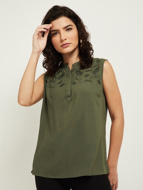 

max Green Floral Embroidered Mandarin Collar Top