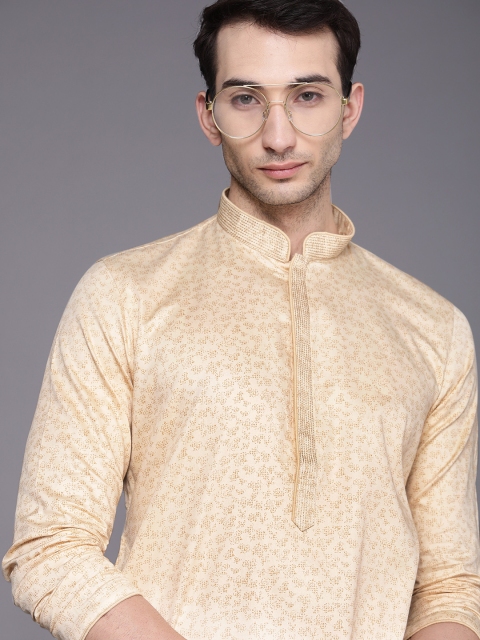 

Manyavar Men Beige Floral Printed Regular Kurta with Pyjamas