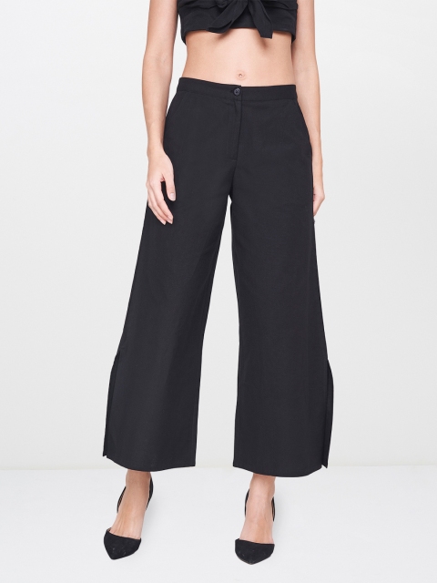 

AND Black Solid Regular-Fit Parallel Trousers