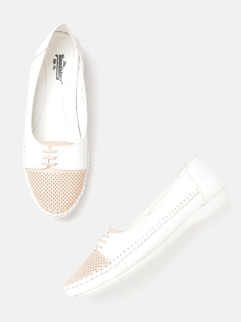 

Roadster Women White & Peach-Coloured Colourblocked Perforated detail Ballerinas