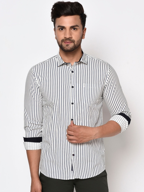 

METTLE Men White & Black Vertical Striped Casual Shirt