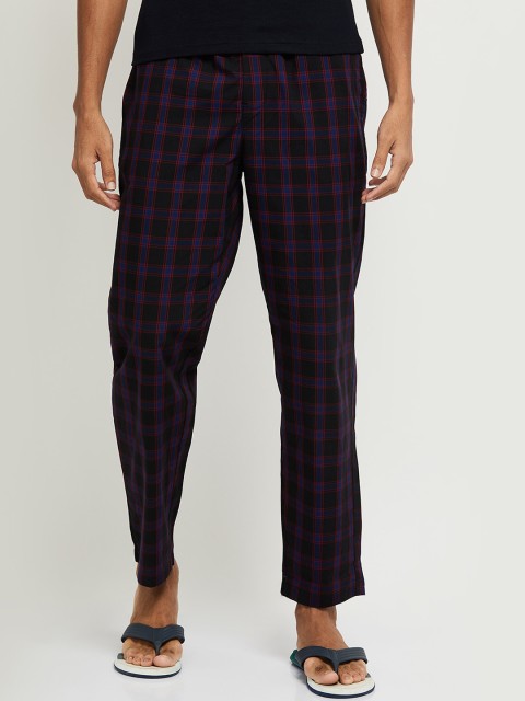 

max Men Navy Blue & Red Checked Pure Cotton Lounge Pants