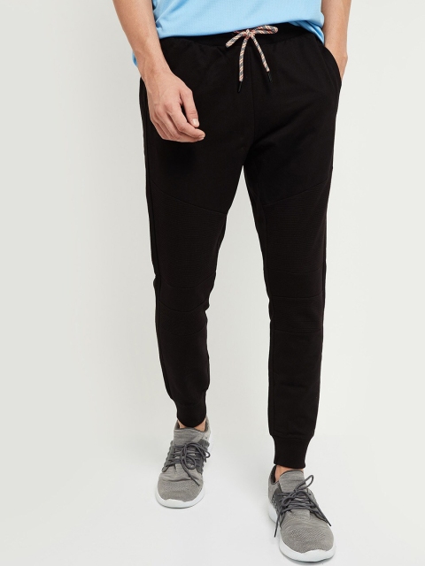 

max Men Black Solid Joggers