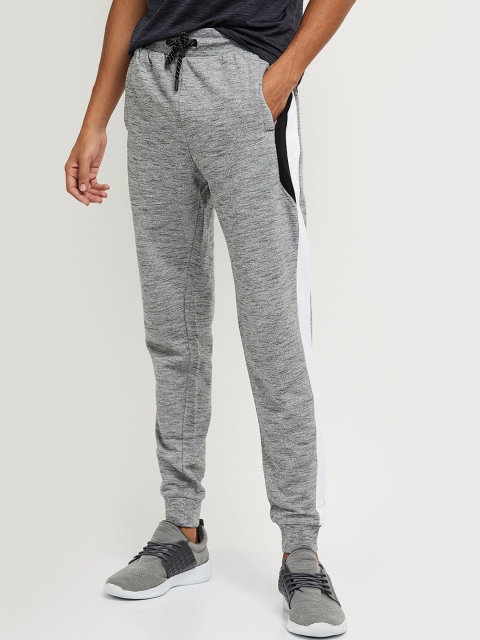 

max Men Grey Melange Textured Joggers