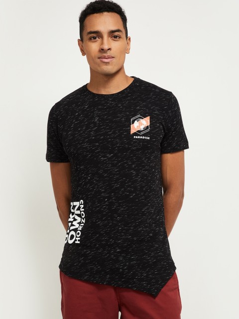 

max Men Black Typography Printed Round Neck T-shirt