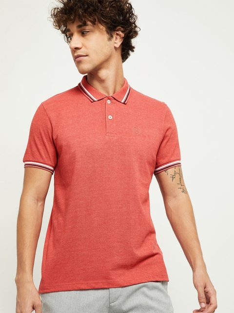 

max Men Rust Solid Polo Collar T-shirt