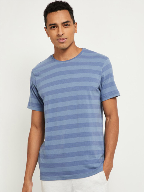 

max Men Blue Striped T-shirt