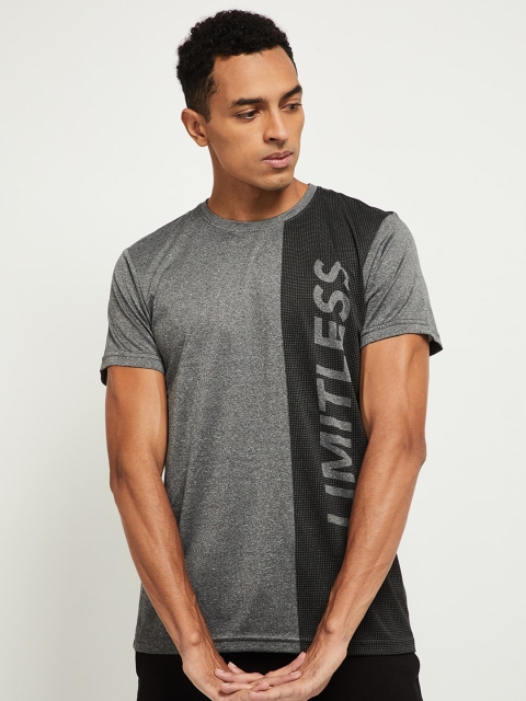

max Men Grey Colourblocked Applique T-shirt