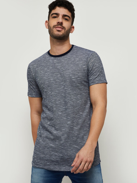 

max Men Grey & Black T-shirt