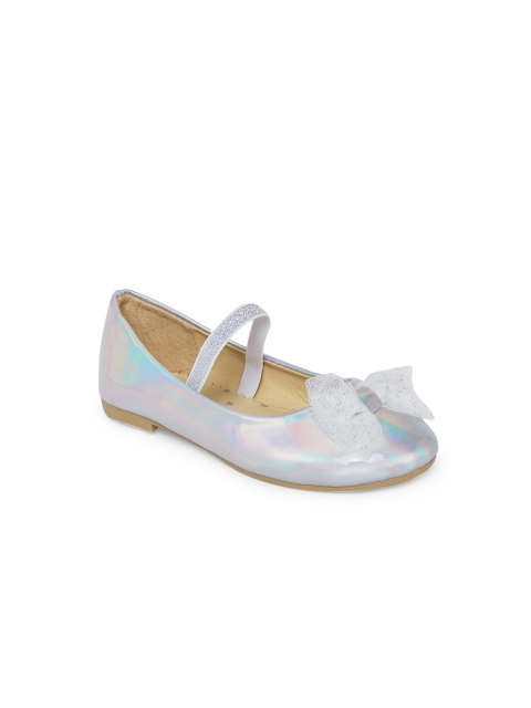 

Pantaloons Junior Girls White Ballerinas Flats