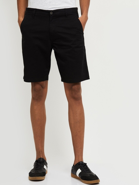 

max Men Black Mid-Rise Regular Shorts
