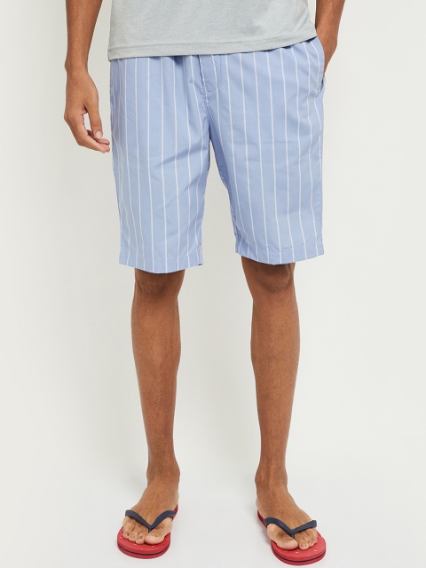 

max Men Blue Striped Shorts