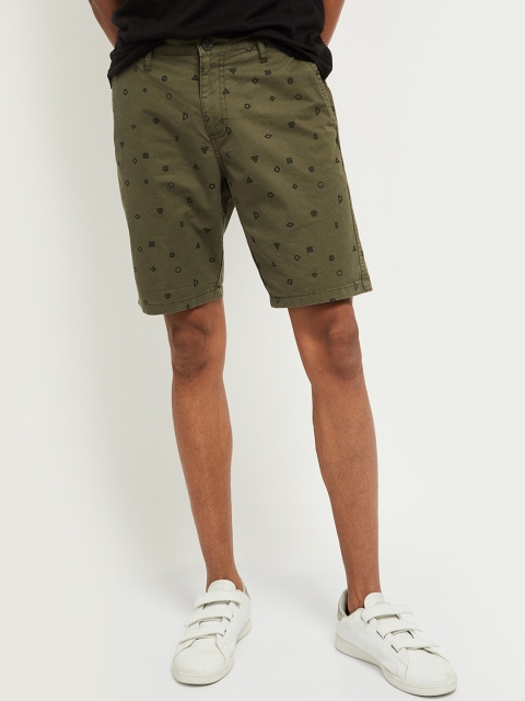 

max Men Green Conversational Printed Mid-Rise Chino Shorts