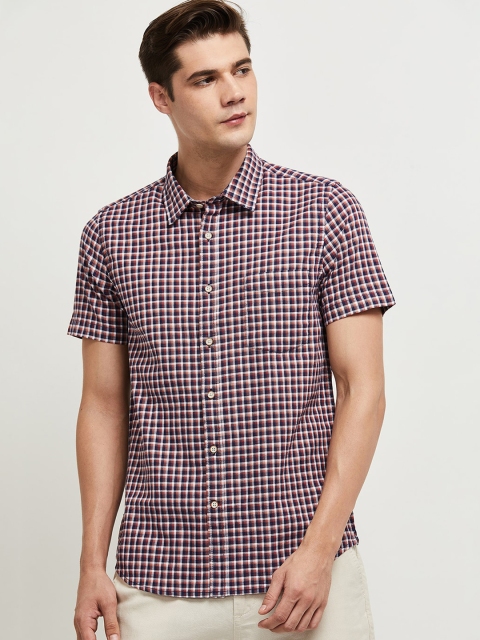 

max Men Rust Checked Casual Shirt
