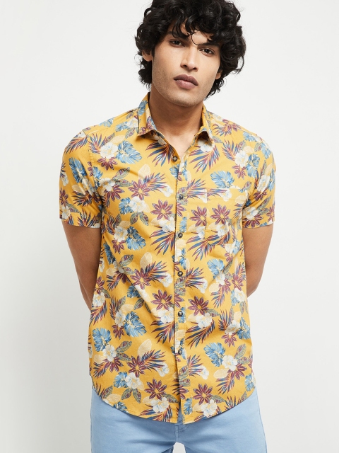 

max Men Yellow Floral Tropical Printed Casual Shirt