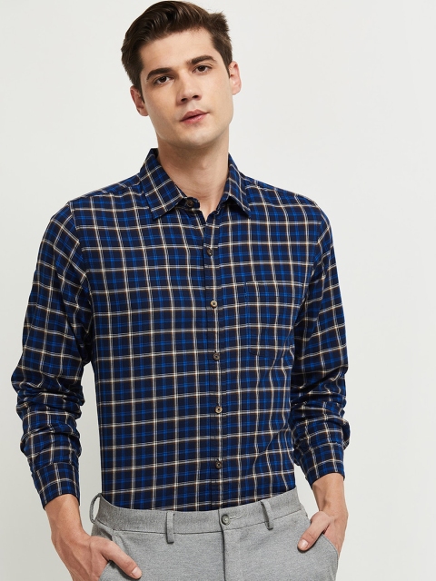 

max Men Blue Checked Casual Shirt