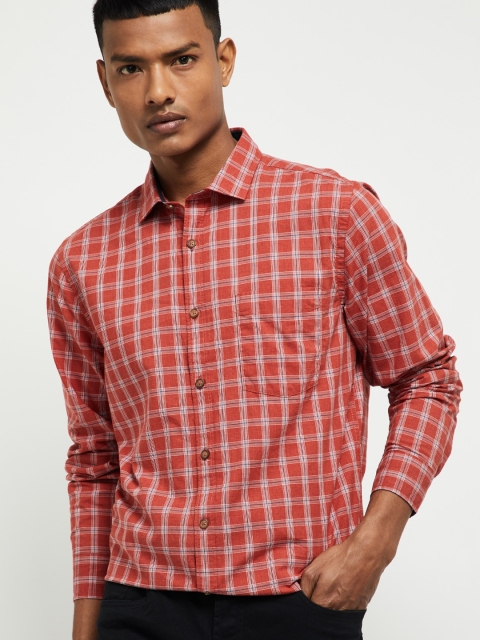 

max Men Rust Checked Cotton Casual Shirt
