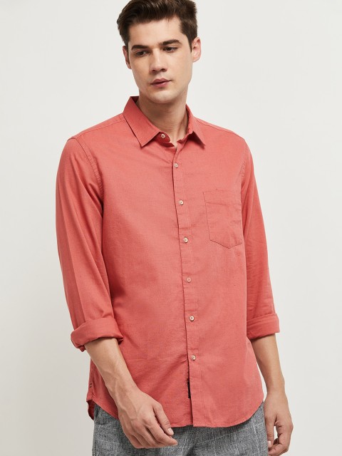 

max Men Rust Solid Casual Shirt