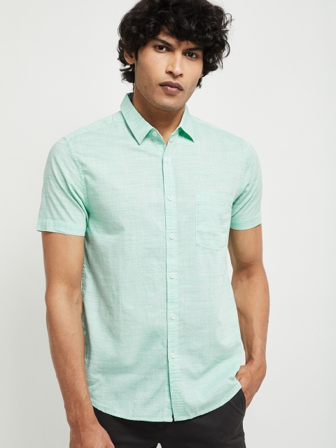 

max Men Green Solid Casual Shirt