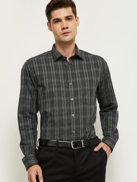 

max Men Grey Checked Casual Shirt