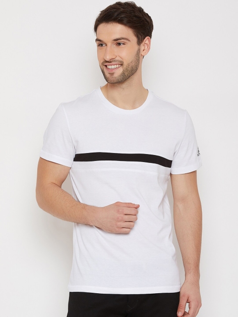 

ATHLISIS Men White and Black Printed Rapid Dry Running T-shirt
