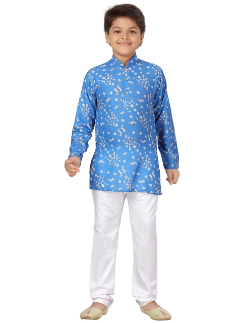 

Aj DEZInES Boys Blue Floral Printed Pure Cotton Kurta with Pyjamas