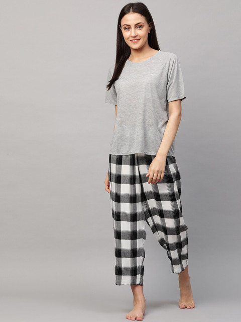 

Chemistry Women Grey & Black Printed Night suit