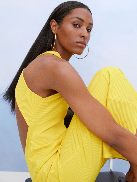 

H&M Gold-Toned Circular Hoop Earrings