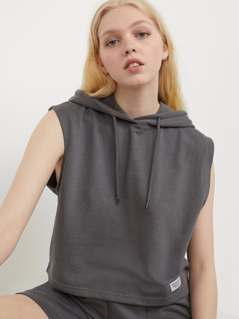 

H& M Women Grey Solid Sleeveless hoodie