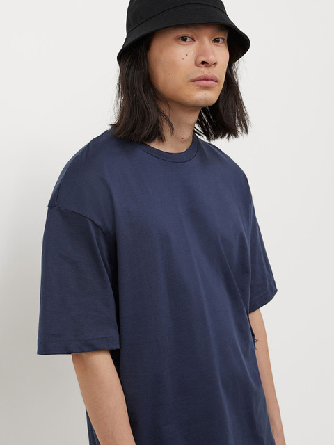 

H&M Men Navy Blue Solid Relaxed Fit Cotton T-shirt