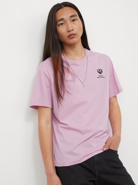 

H&M Men Pink & Black Printed Regular Fit Cotton T-shirt