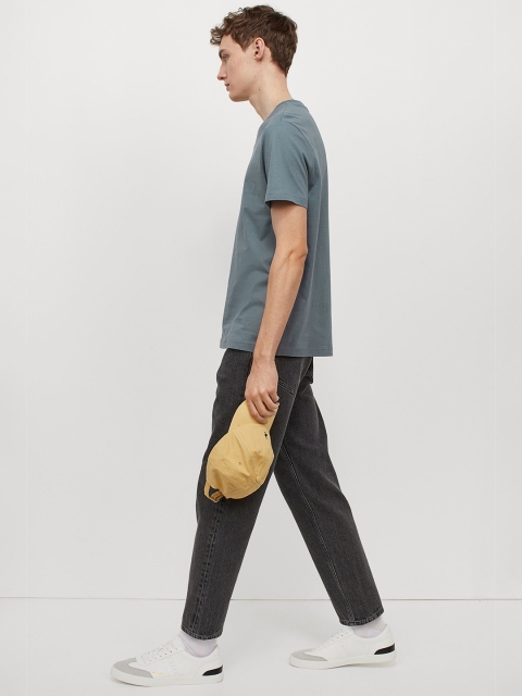 

HM Men Grey Cotton Pure Cotton T-shirt