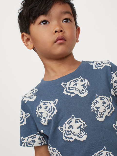 

H&M Boys Blue & White Printed Cotton T-Shirt