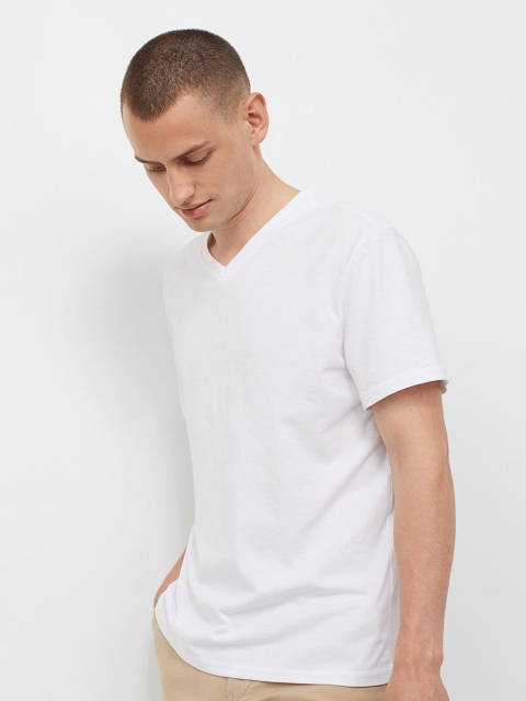 

H&M Pack of 2 Men White Solid COOLMAX T-Shirts