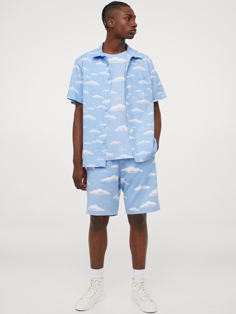 

H&M Men Blue & White Printed Regular Fit Cotton Shirt