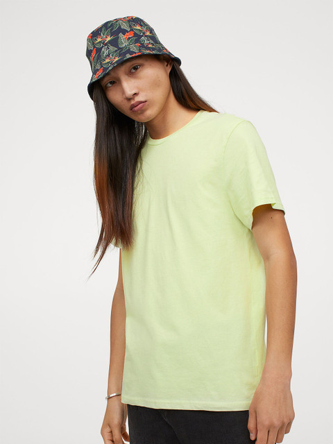 

HM Men Lime Green Pure Cotton Round-Neck Pure Cotton T-shirt