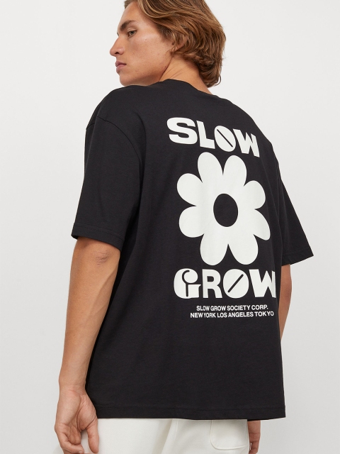 

HM Men Black White Printed Relaxed Fit Pure Cotton T-shirt