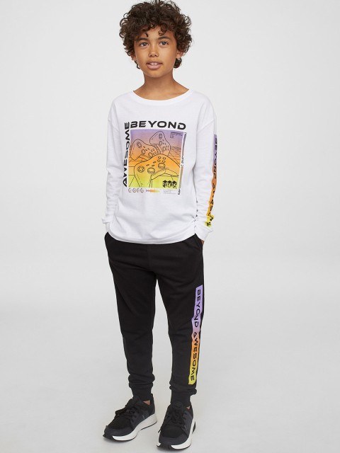 

H&M Boys White & Black Printed Cotton Top & Joggers Set