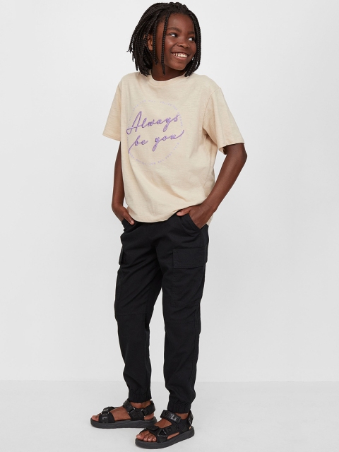 

H&M Girls Black Solid Cotton Cargo Trousers