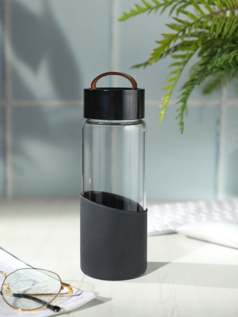

YOYOSO Set Of 2 Black & Transparent Glass Water Bottles With Silicon Cover 420ml